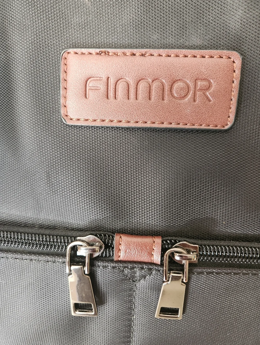 Finmor laptop bag